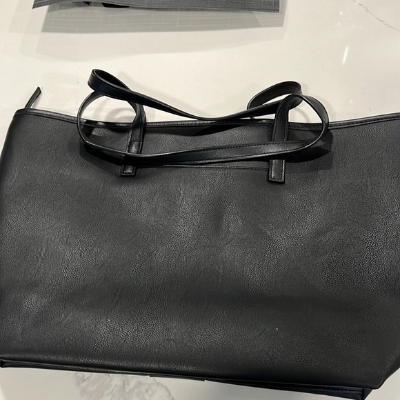 Tahari large tote - Picture 2 of 5